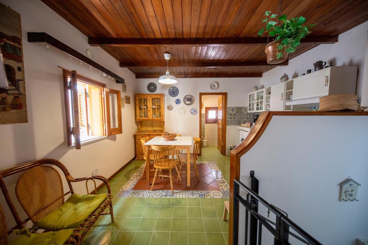 צ'פאלו Familyholidays La Finestra Di Fronte מראה חיצוני תמונה