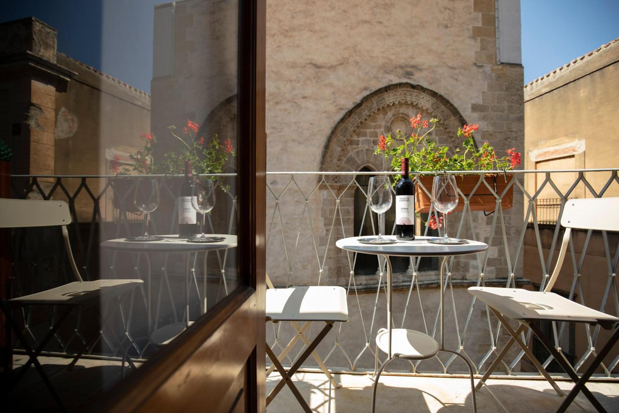 צ'פאלו Familyholidays La Finestra Di Fronte מראה חיצוני תמונה